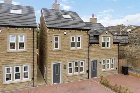 3 bedroom semi-detached house for sale, Albion Close, Bradford BD10