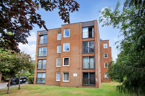 2 bedroom flat to rent, London Road, Patcham