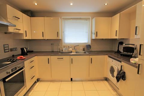 3 bedroom flat to rent, Fleet Street, City Centre, Brighton, BN1