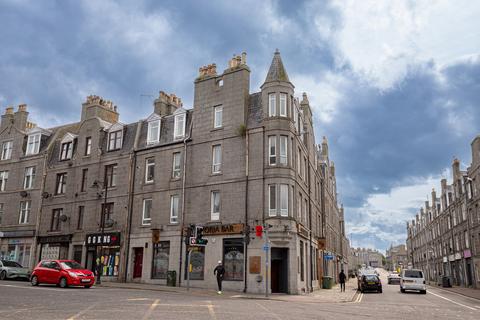 3 bedroom apartment to rent, Victoria Road