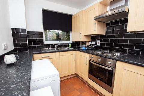 2 bedroom apartment to rent, Seymour Close, Birmingham B29