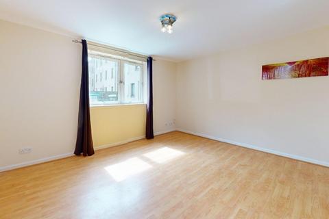 2 bedroom flat to rent, Back Hilton Road, Hilton, Aberdeen, AB25