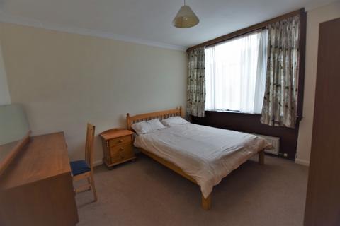 4 bedroom flat to rent, Gallowgate, Aberdeen, AB25