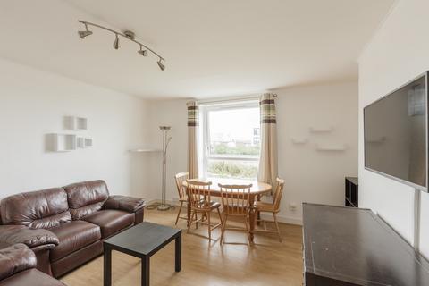 3 bedroom apartment to rent, Ferrier Crescent, Tillydrone