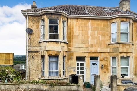 5 bedroom end of terrace house for sale, 22 Magdalen Avenue, Bath, Avon, BA2 4QB