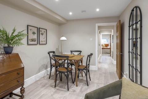 2 bedroom apartment to rent, Flat 3, 12 Union Passage, Bath