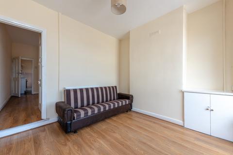 3 bedroom terraced house for sale, Warwick Road, Tyseley B11