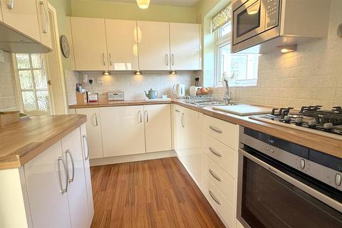 2 bedroom bungalow for sale, Green Meadow Road, Birmingham B29