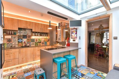 3 bedroom terraced house for sale, North Gardens, Brighton, East Sussex