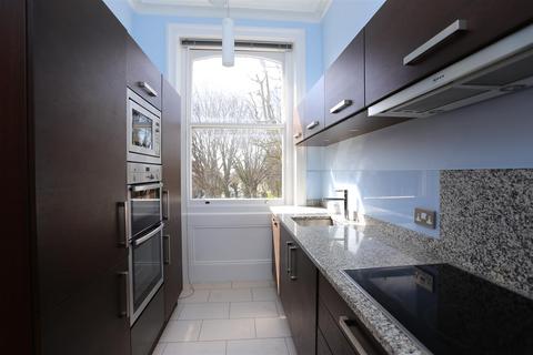 1 bedroom flat to rent, Cromwell Road, Hove