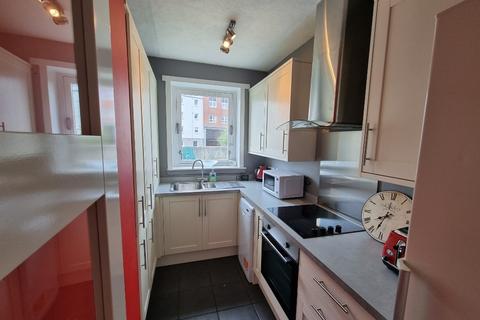 2 bedroom flat to rent, Froghall Avenue, Froghall, Aberdeen, AB24