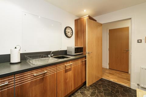 2 bedroom apartment to rent, Crown Street, Aberdeen