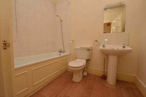1 bedroom flat to rent, Lower Borough Walls, BATH