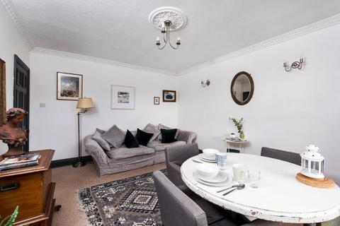 1 bedroom flat to rent, Kensington Place, Bath BA1