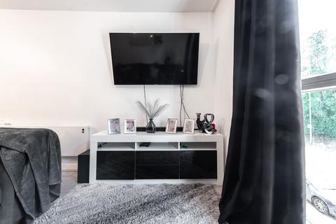 2 bedroom flat for sale, New Coventry Road, Birmingham B26