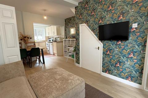 3 bedroom terraced house for sale, Gentian Close, Birmingham B31