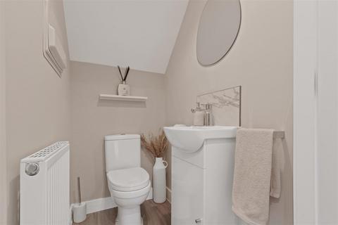 3 bedroom semi-detached house for sale, Albion Close, Bradford BD10