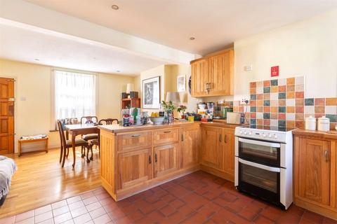 4 bedroom terraced house for sale, Hanover Terrace, Brighton BN2