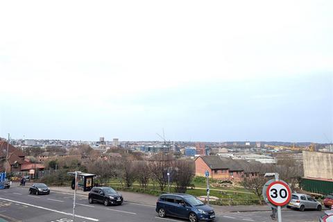 1 bedroom flat for sale, Knowle Road, Knowle, Bristol