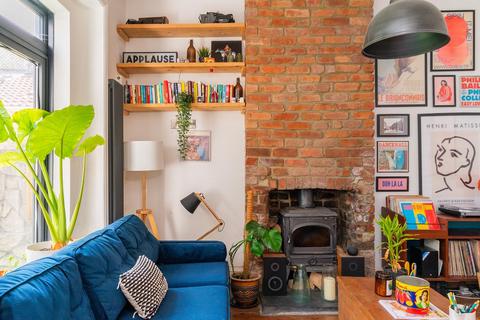 4 bedroom semi-detached house for sale, Bushy Park, Totterdown
