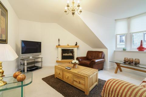 2 bedroom apartment to rent, Crown Street, Aberdeen