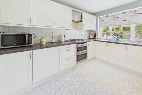 3 bedroom terraced house for sale, Gladstone Court, Combe Down, Bath