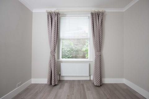 2 bedroom apartment to rent, Belmont, Bath