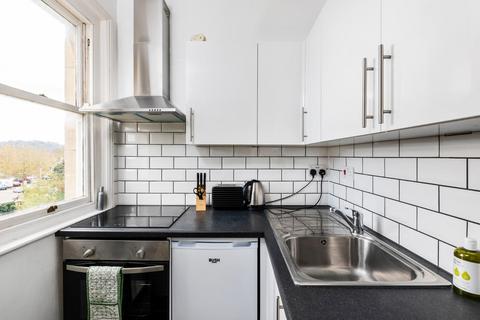 1 bedroom flat to rent, Kensington Place, Bath BA1