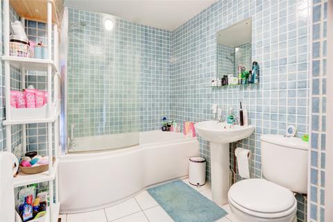 1 bedroom flat to rent, The Drive, Hove, BN3