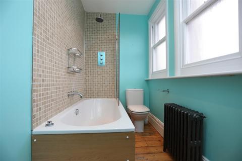 1 bedroom flat to rent, Cromwell Road, Hove