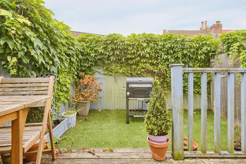 2 bedroom flat for sale, Westminster Road, Whitehall