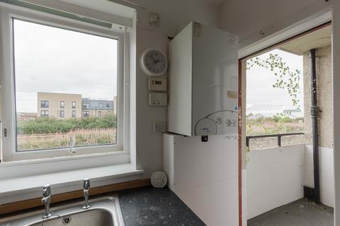 3 bedroom apartment to rent, Ferrier Crescent, Tillydrone