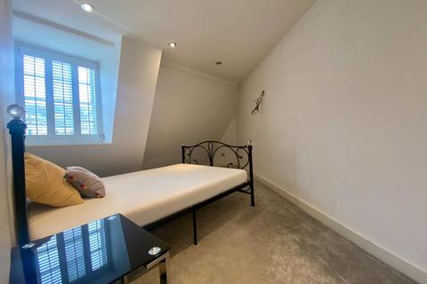 2 bedroom apartment to rent, Portland Place, Somerset BA1